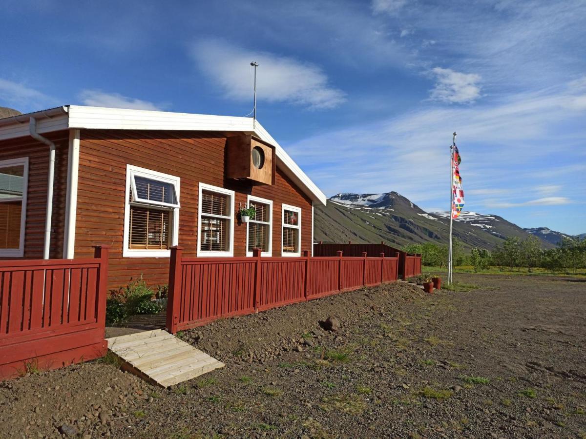Engimyri Lodge Екстериор снимка