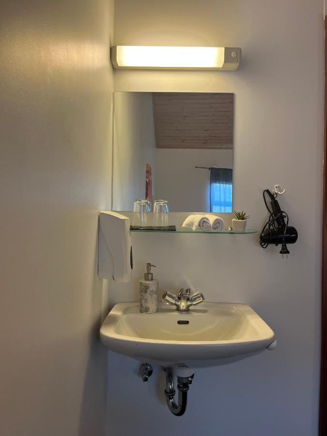 Engimyri Lodge Екстериор снимка
