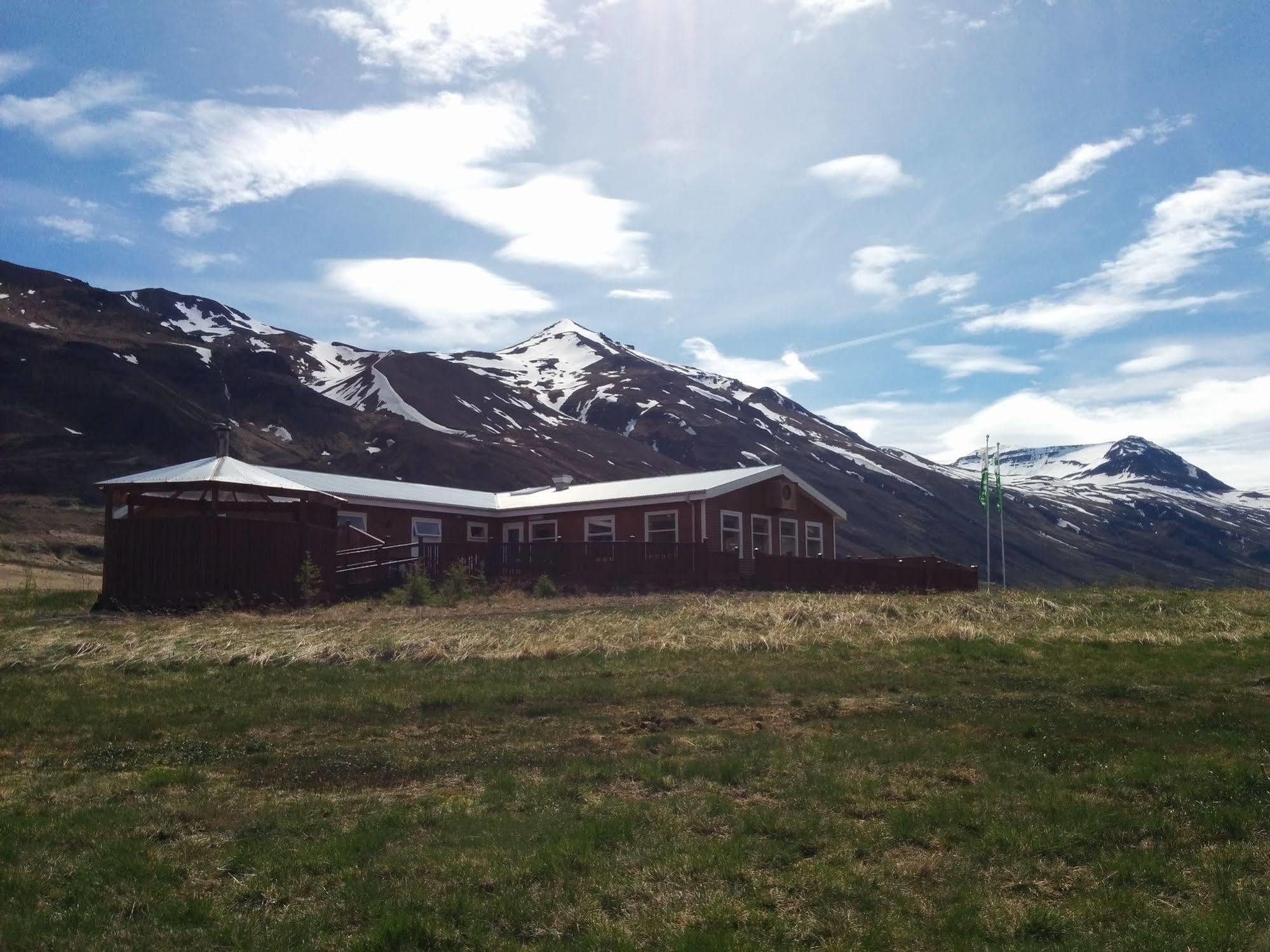 Engimyri Lodge Екстериор снимка